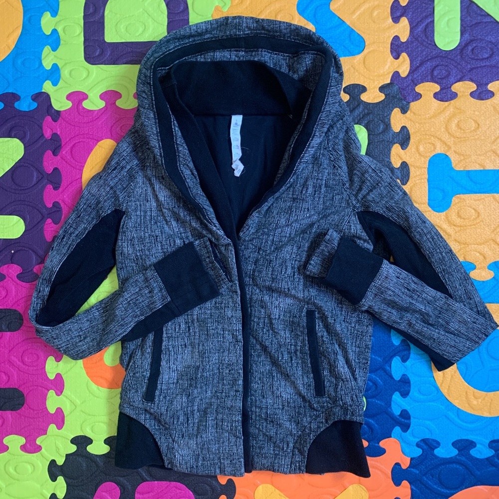 Lululemon To Class Sweater Jacket Button Up Cardigan w Thumbholes 6 Yoga Cozy
